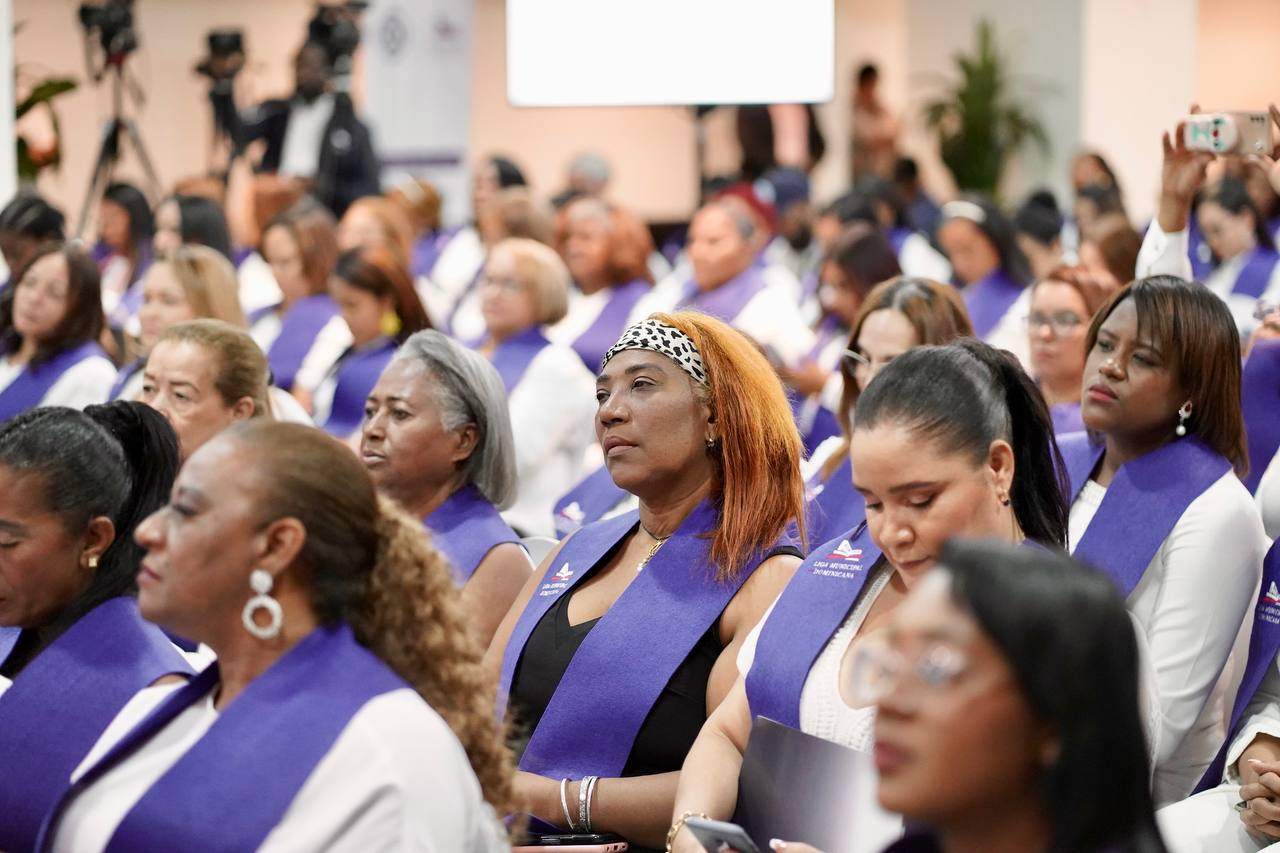 mujeres graduadas