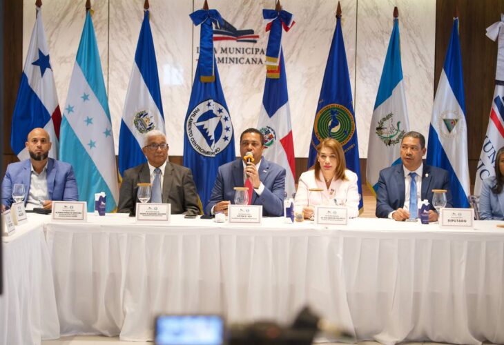 parlacen y liga municipal dominicana realizan v foro de participacion ciudadana dedicado al desarrollo turistico y los gobiernos locales