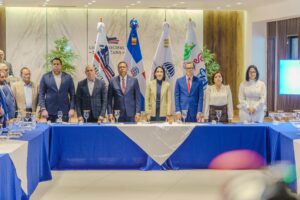 Santo Domingo.- Con el fin de elaborar y ejecutar programas en procura de fortalecer las políticas municipales de la lucha contra el trabajo infantil, once instituciones públicas rubricaron un acuerdo interinstitucional.