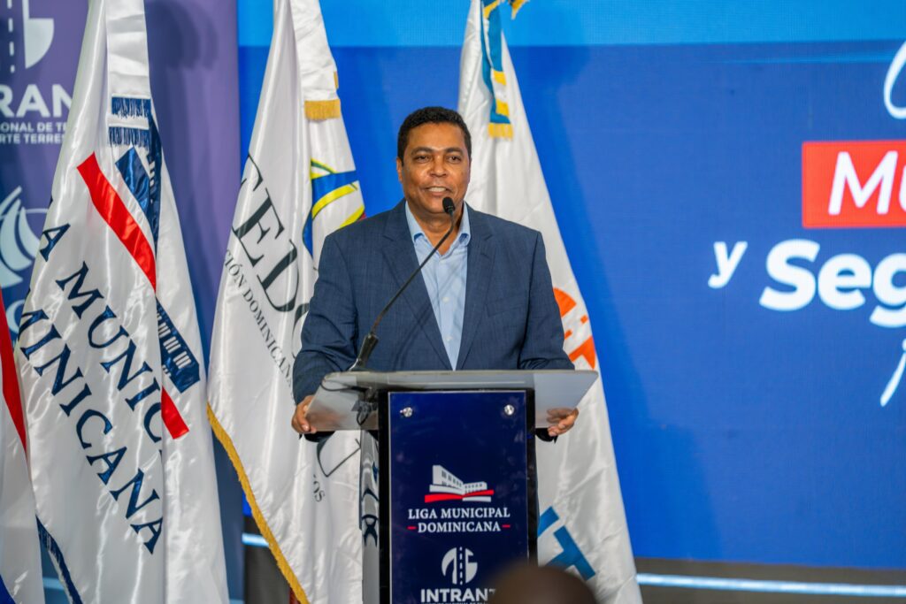 Presidente LMD Víctor D ́ Aza trata tema de impulsar el fortalecimiento de la seguridad vial